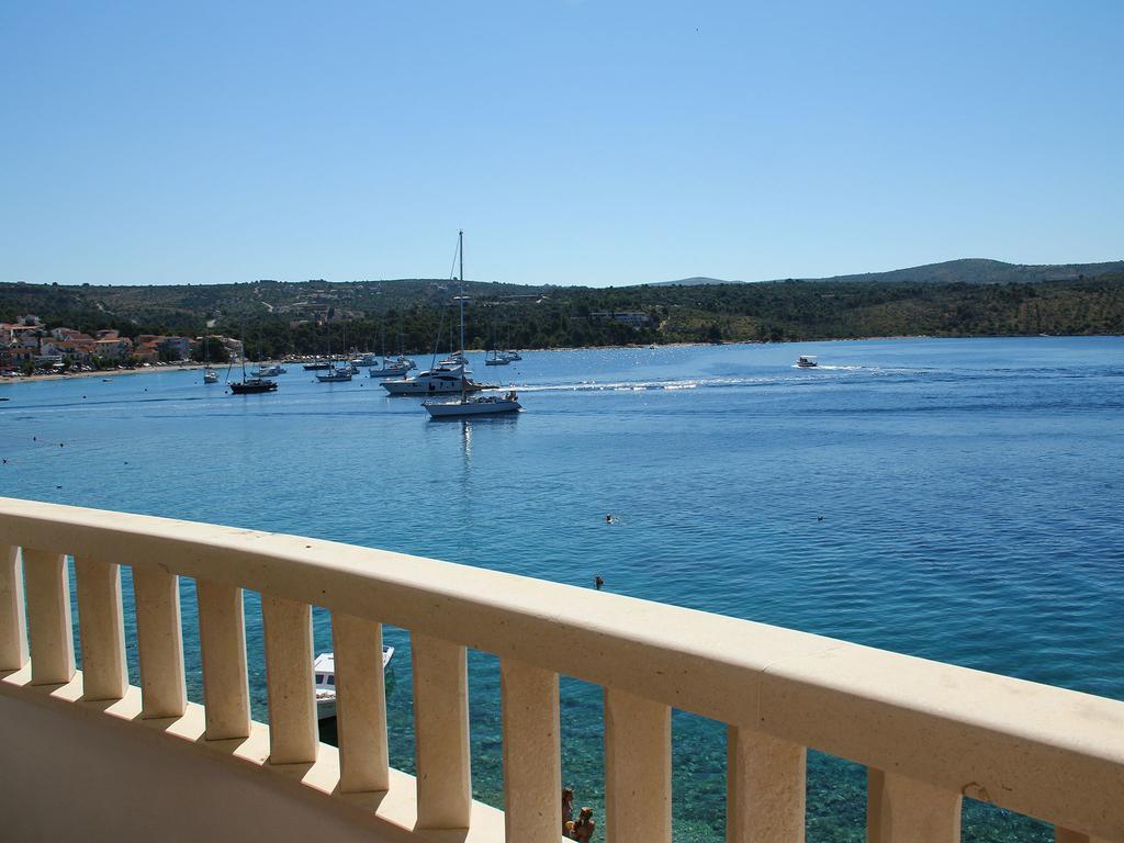 Holiday Home Blaz Primošten Rum bild