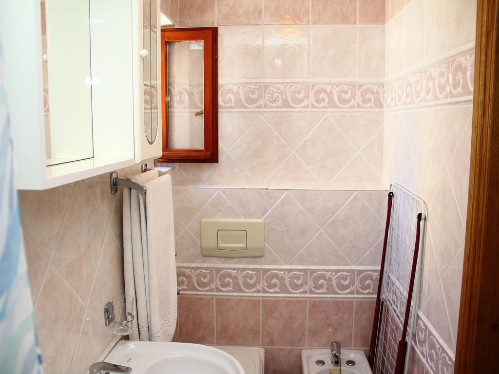 Holiday Home Blaz Primošten Rum bild